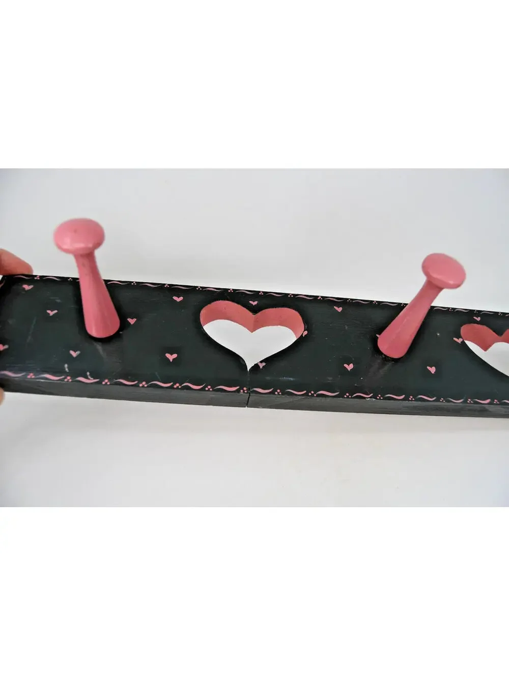 VTG Wood Heart Cutout Peg Rack Hook Cottage Folk Art Wall Decor Painted 80s 90s